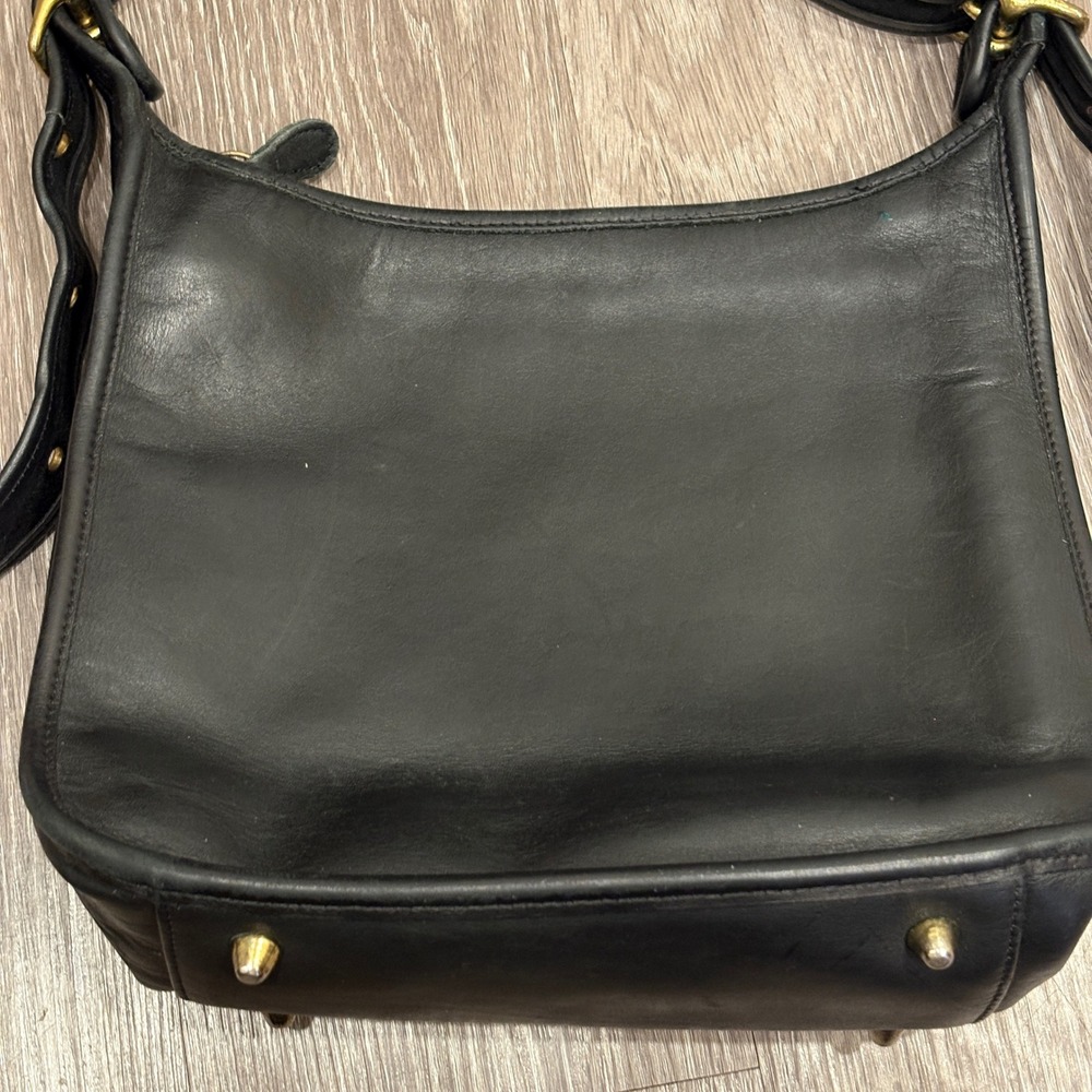 Coach Legacy 9966 Black Leather Shoulder Bag USA Made Brass Hardware Vintage 90s - Picture 3 of 8